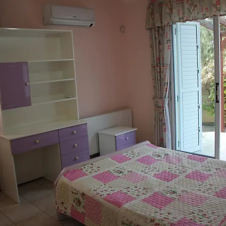 Demetra Bungalow * Pegeia
